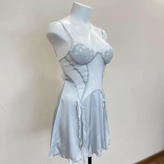 Lingerie Sexy de luxe pour femmes, vêtements de nuit d'été, chemises de nuit en soie glacée Pure Desire avec coussinet de poitrine, pyjama à bretelles en dentelle, nouvelle collection 2025