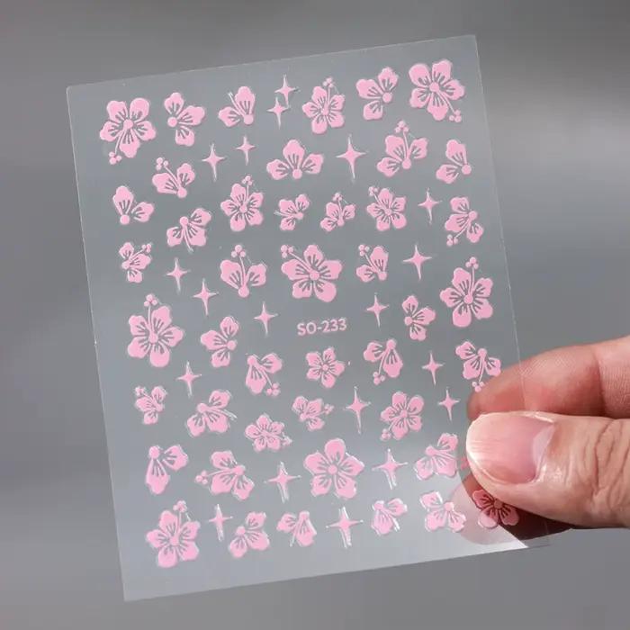 3D nálepky v tvare kvetu ibišteka na nechty