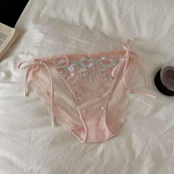 Culottes transparentes taille basse brodées de fleurs en coton avec entrejambe en coton pour femme, lingerie douce en dentelle et maille
