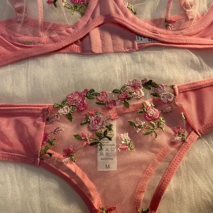 Ensemble de lingerie rose pour femme, sous-vêtements en dentelle, broderie féerique, ensembles de soutien-gorge et culottes, kits de lingerie