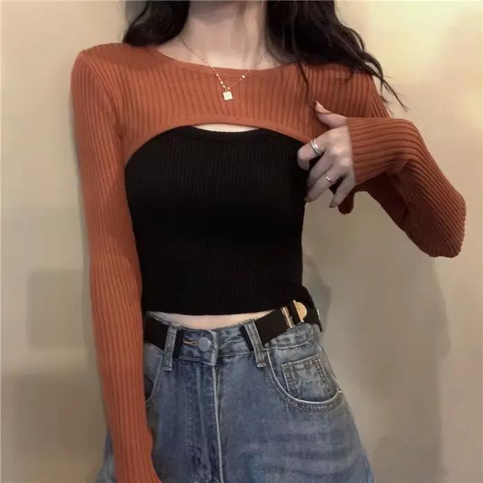 Dámske crop top tričko s rukávmi a okrúhlym výstrihom