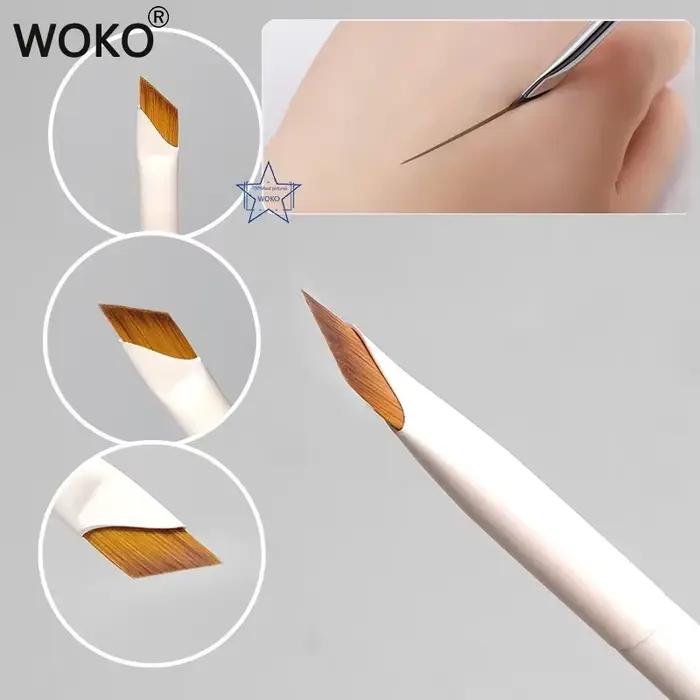 Vylepšená čepeľová kefka na očné linky