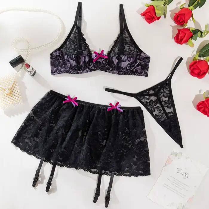 Soldes Exceptionnelles : Ensemble Lingerie Sexy en Dentelle avec Soutien-Gorge à Armatures, Culotte, Jupe et Porte-Jarretelles pour Femme – Tenue Intime