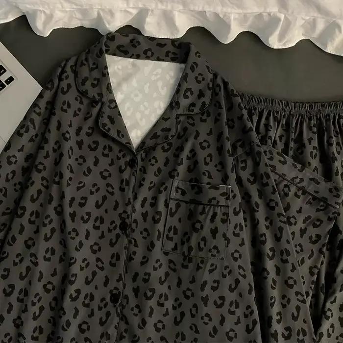 Ensemble de pyjama de luxe féminin imprimé léopard basiques vintage pour femmes occasions spéciales de printemps
