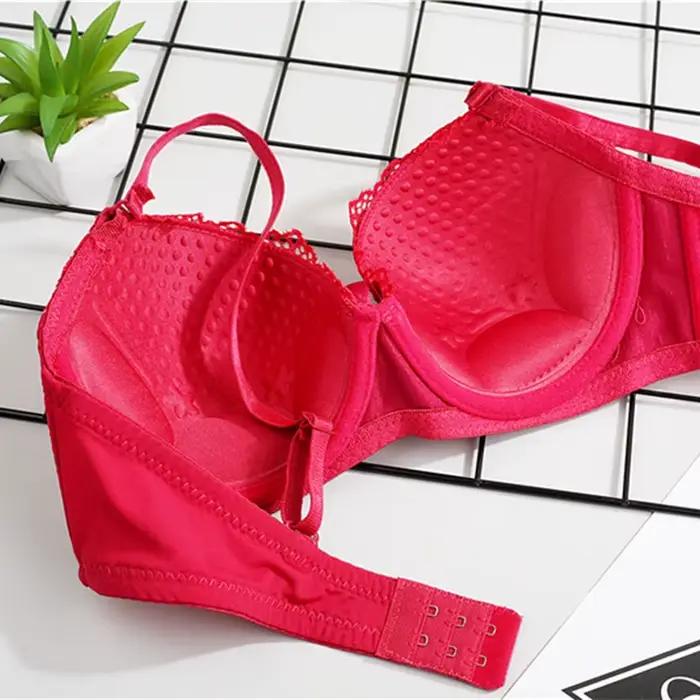 Dámska čipkovaná push-up podprsenka s kosticami