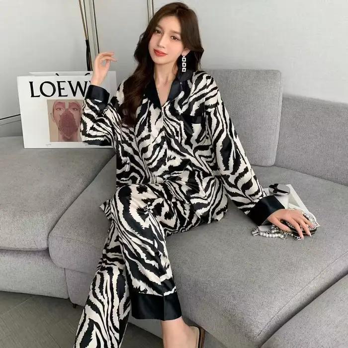 Ensembles de pyjama en faux satin pour femmes, manches longues, revers de luxe, vêtements de nuit à rayures zébrées, imbibés pour la maison, printemps et automne