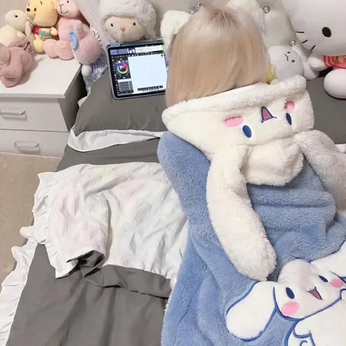 Pyjama en peluche Kawaii Cinnamoroll pour femme, vêtements de maison à capuche, vêtements de dessin animé épaissis, vêtements d'intérieur pour filles, vêtements d'hiver imbibés, 2 pièces