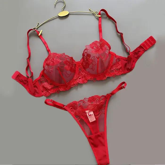 Sexy čipkovaná súprava s kvetinovou výšivkou