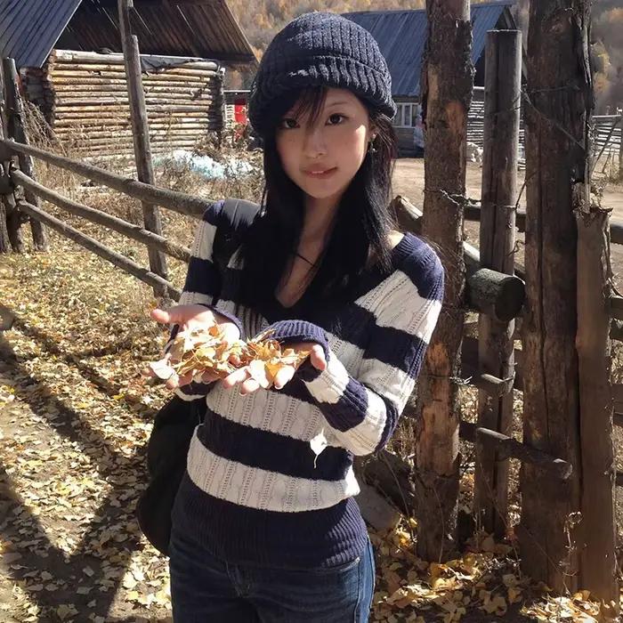 Japonský Karrram Y2k V-výstrih pruhovaný sveter Vintage Harajuku tenký úplet Korejský štýl zimné pleteniny 2000s estetika