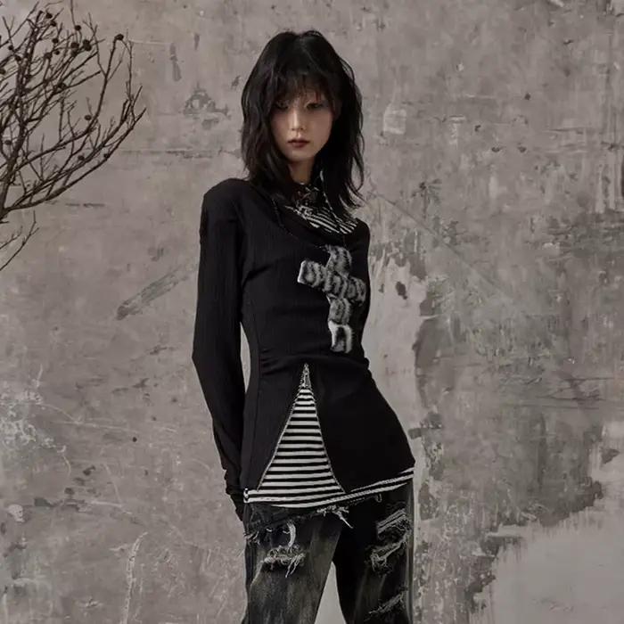 Haut grunge patchwork avec col fendu pour femmes, style Y2K rebelle pour printemps été