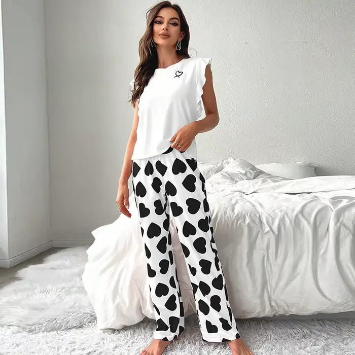 Pyjama confortable pour femmes, T-shirt à manches courtes avec pantalon imprimé cœur, vêtements de maison décontractés, ensemble de vêtements de détente