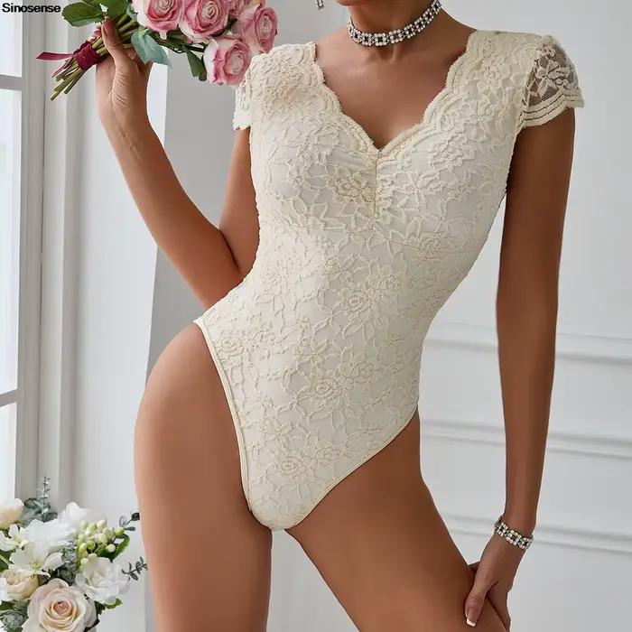 Dámske body Teddy s kontrastnou čipkou