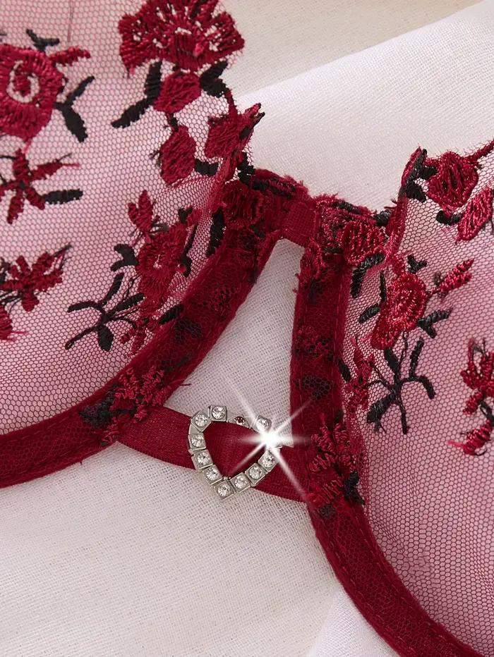 Ensemble de lingerie en dentelle brodée florale de style français rouge bordeaux, soutien-gorge transparent sexy et pur désir, pour la Saint-Valentin ZA824026