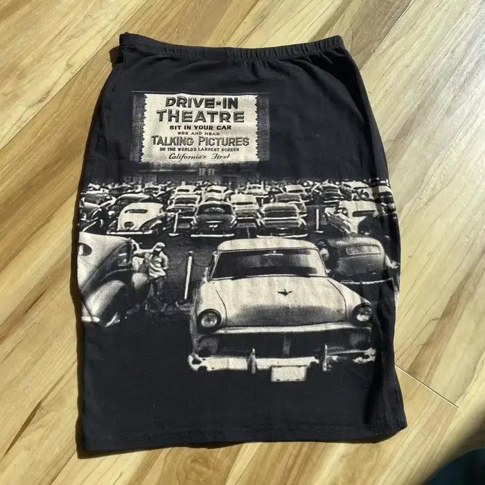 Jarné pletené čierne elegantné midi šaty pre dochádzanie