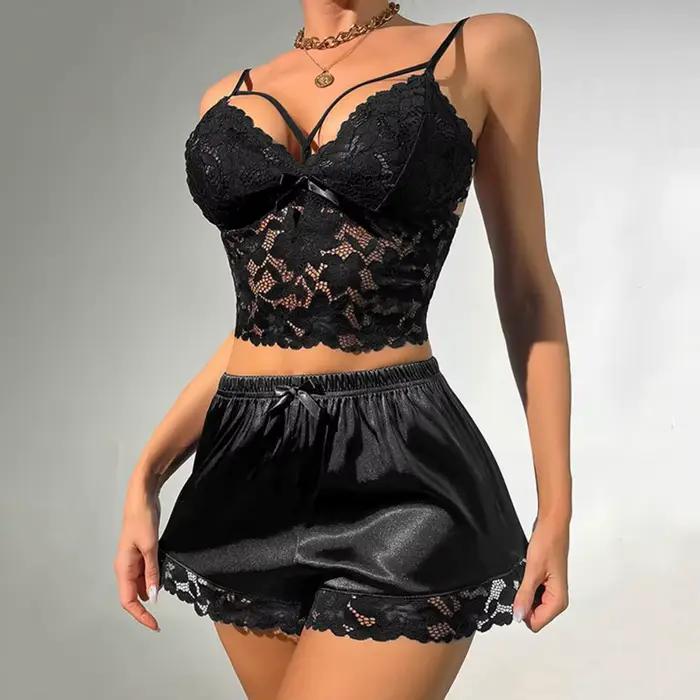 Ensemble pyjama femme 2 pièces/ensemble, vêtements de nuit pour la Saint-Valentin, dentelle ajourée, col en V, dos nu, haut court sans manches, short en satin taille haute