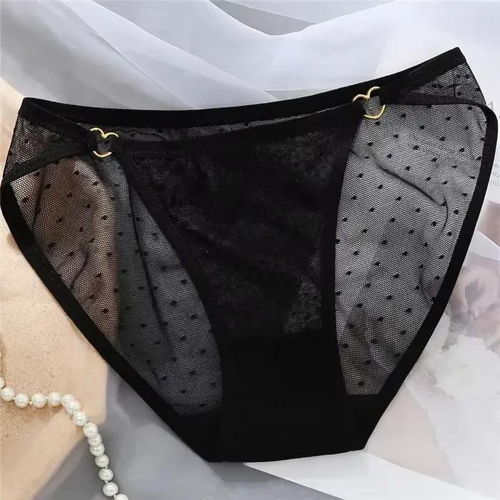 Culotte en dentelle Moonbiffy féminité élégance motif pointé sans couture lingerie féminine confort sensualité夜晚的诱惑:Moonbiffy女士蕾丝裤,展现女性魅力与优雅,点状图案设计,无痕工艺,打造舒适性感体验,适合浪漫之夜和特别场合。