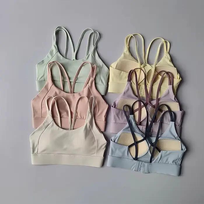 Soutien-gorge de sport de yoga pour femmes, conception de blocage de couleur intégrée avec soutien-gorge de sport à boucle