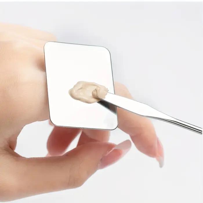 Makeup Mixing Palette s kovovou špachtličkou na podkladovú bázu
