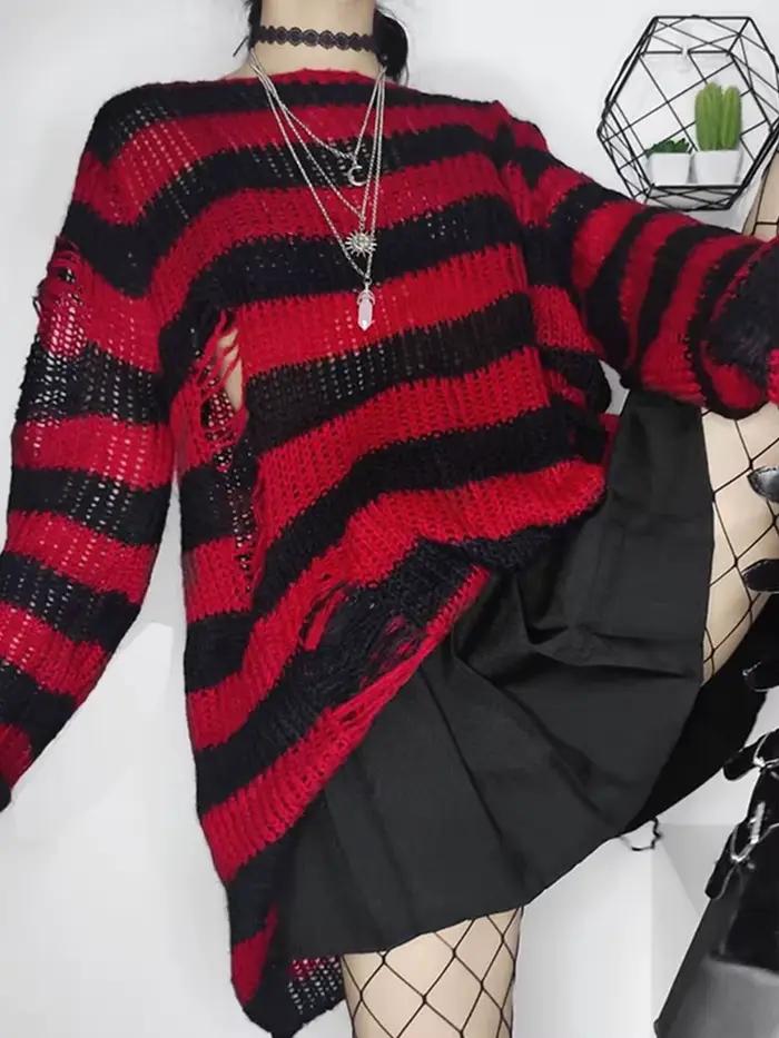Karrcat Grunge Harajuku pruhovaný pletený sveter pre ženy Y2K Streetwear dierovaný voľný fialový