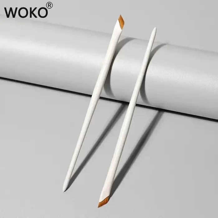 Vylepšená čepeľová kefka na očné linky