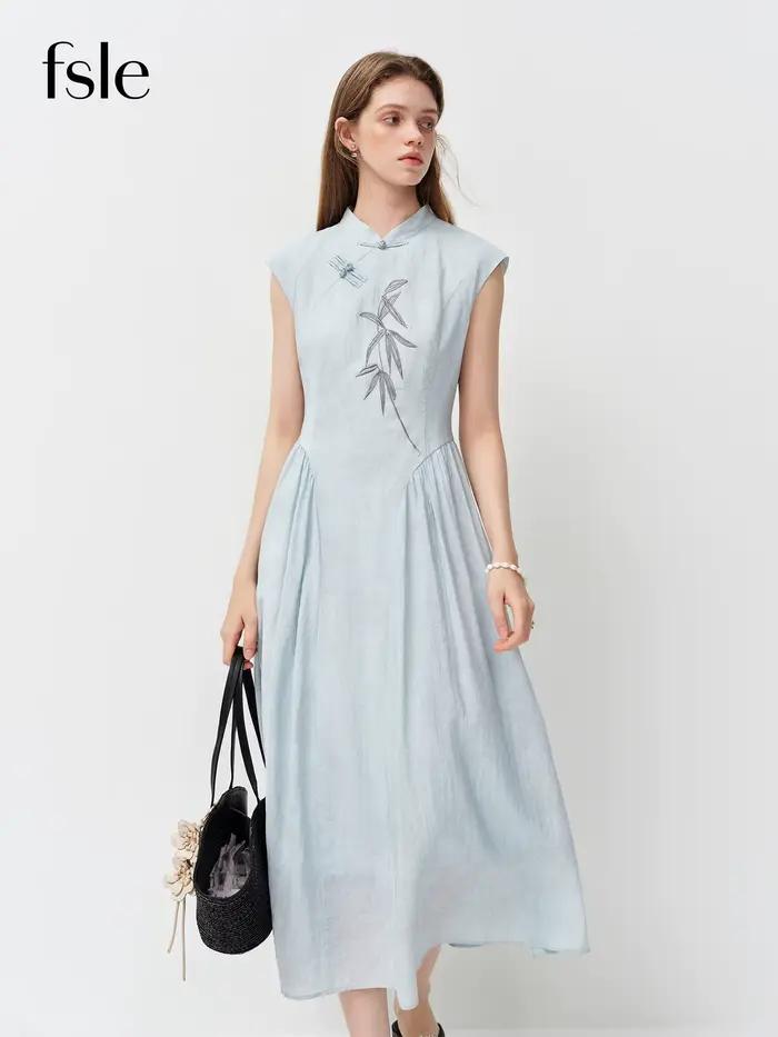 Robe viscosée et polyamide avec broderie chinoise élégante pour femmes, idéale pour les occasions spéciales et les soirées romantiques