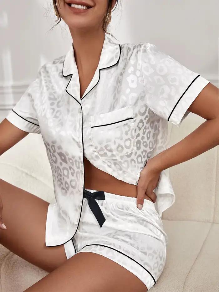 Pyjama pour femmes, ensemble de vêtements de détente imprimés floraux élégants, haut à manches courtes avec col à revers et boutons, short à taille élastique, ensemble de pyjama pour femmes