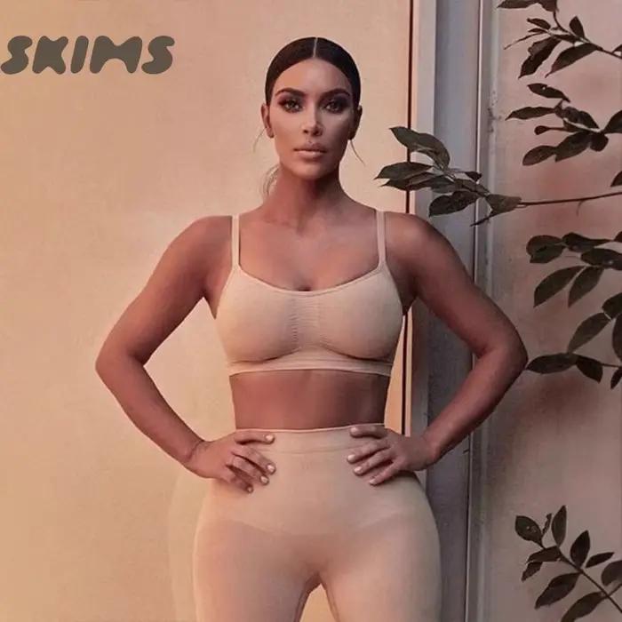 SKIMS UNISEAMBLE SCULPTURE HIGH BRIEF - Shorty sculptant taille haute pour femme, effet liftant cuisses, sous-vêtement de base
