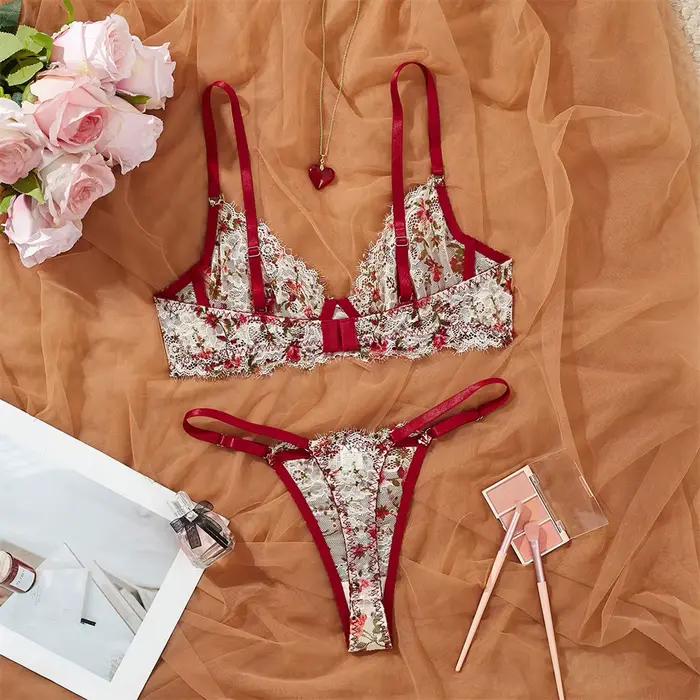 Elegantný florálny čipkovaný podprsenkový set s červenými ramienkami