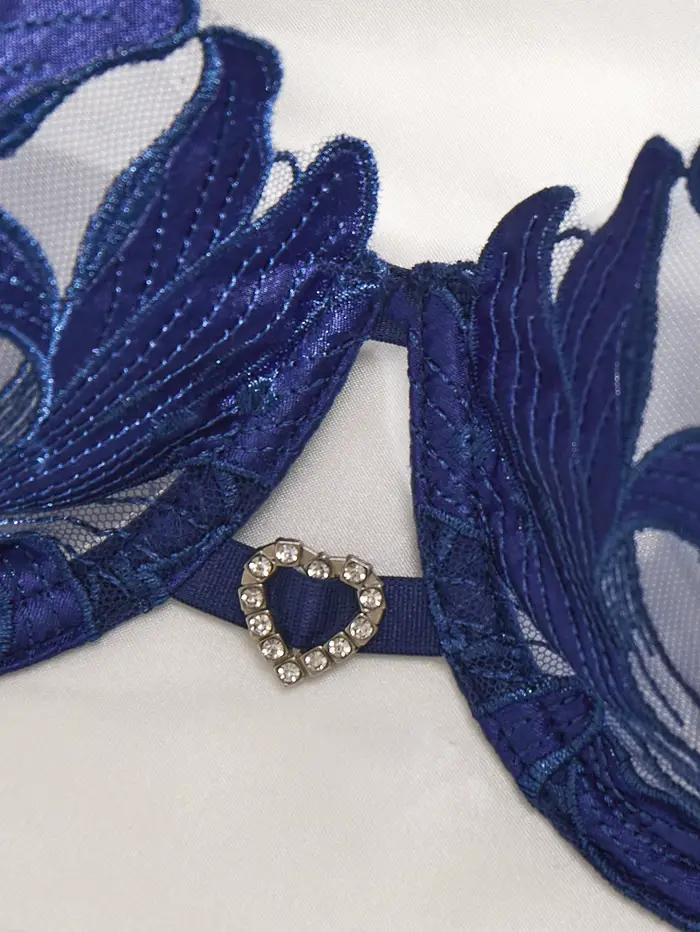 Ensemble de lingerie en dentelle brodée florale de style français bleu, soutien-gorge sexy et doux avec bonnets en acier, pour la Saint-Valentin ZA8240