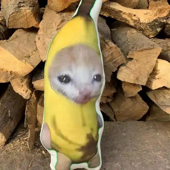 Prívesok bábika mačka banán 17 cm