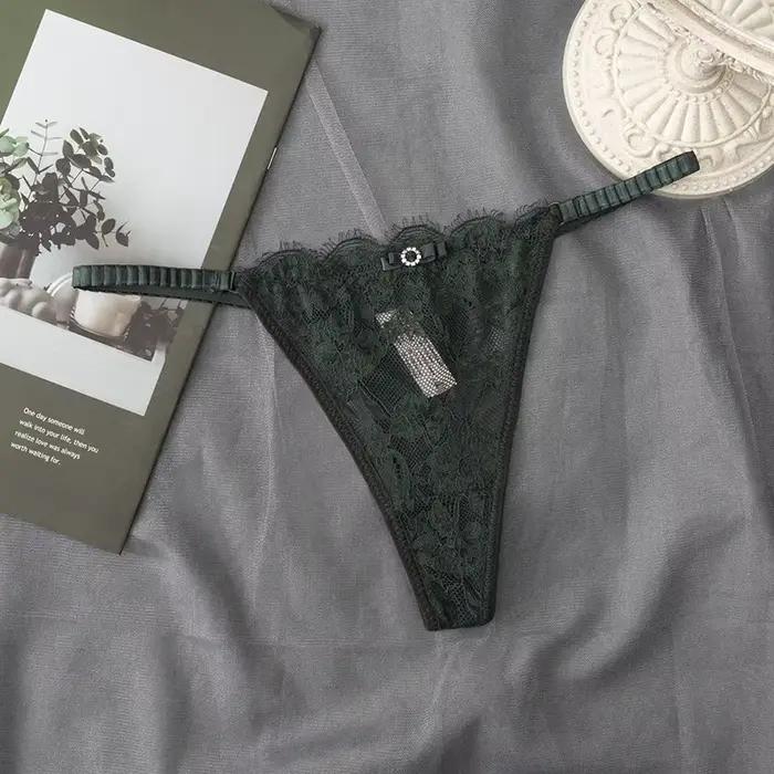 Dámske sexy vykrojené tangá s čipkou, priedušné spodné prádlo pre ženy