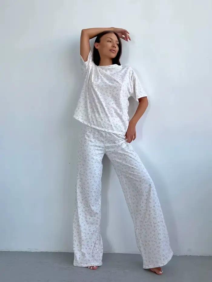 Nouveaux pyjamas pour femmes de style américain avec imprimé floral en forme de cœur, manches courtes, pantalon long, ensemble de vêtements de détente tendance grande taille