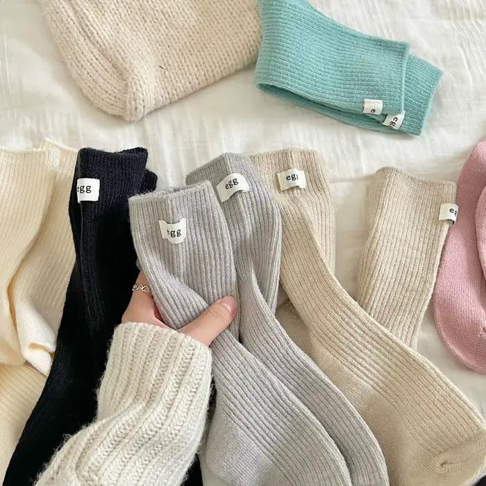 Chaussettes mi-tube en laine à rayures douces pour femmes, étiquette de gril confortable, look au sol, belle mode, chaussettes de document solides, automne, hiver