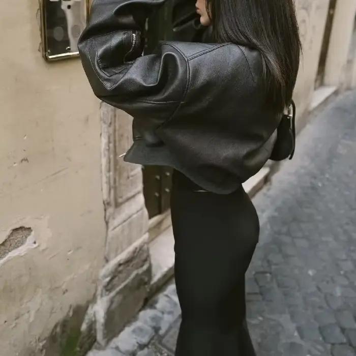 Dámska Y2K PU kožená bunda s rebrovaným V-výstrihom