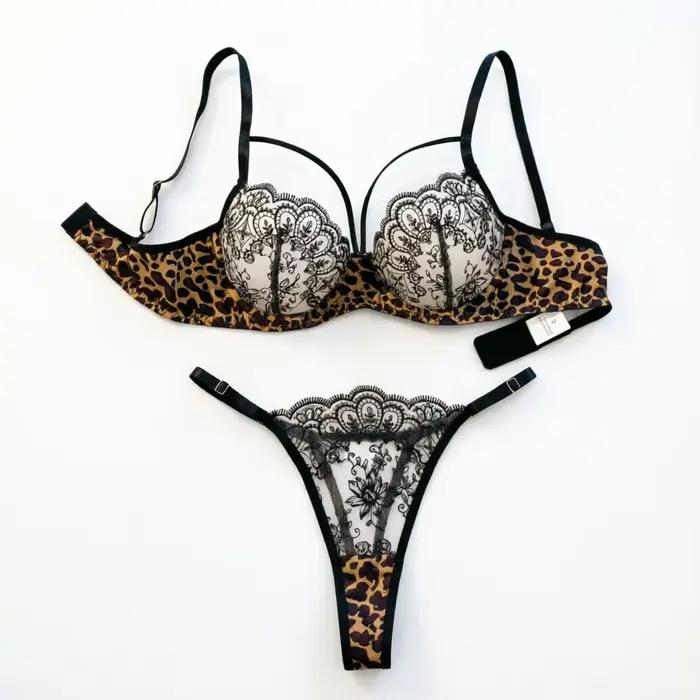 Sexy čierna spodná bielizeň s leopardím vzorom a kvetinovými motívmi