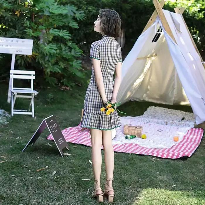 Qipao – bavlnené šaty v kockovanom vzore pre ženy