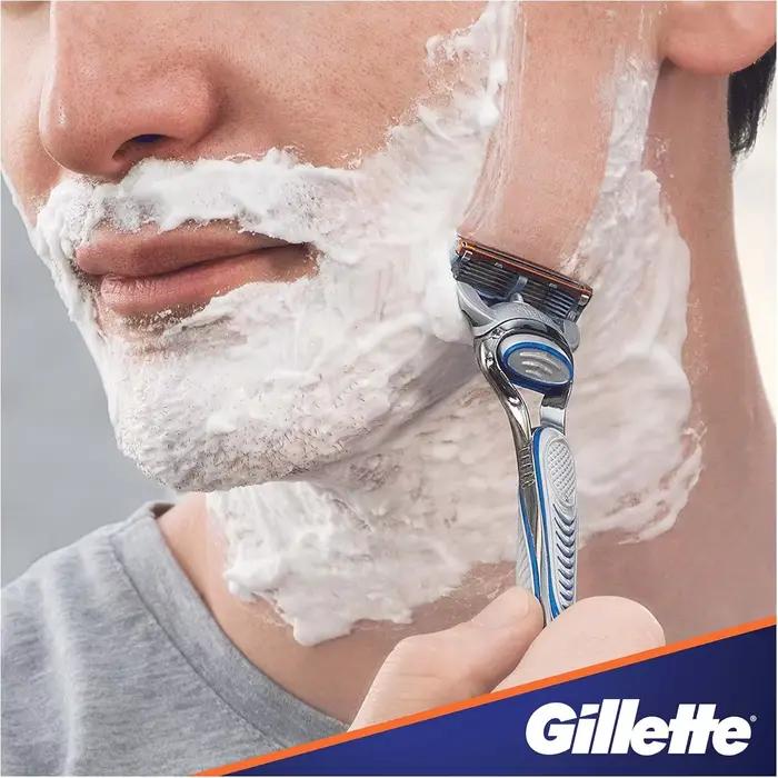 Holiaci strojček Gillette Fusion5 pre mužov