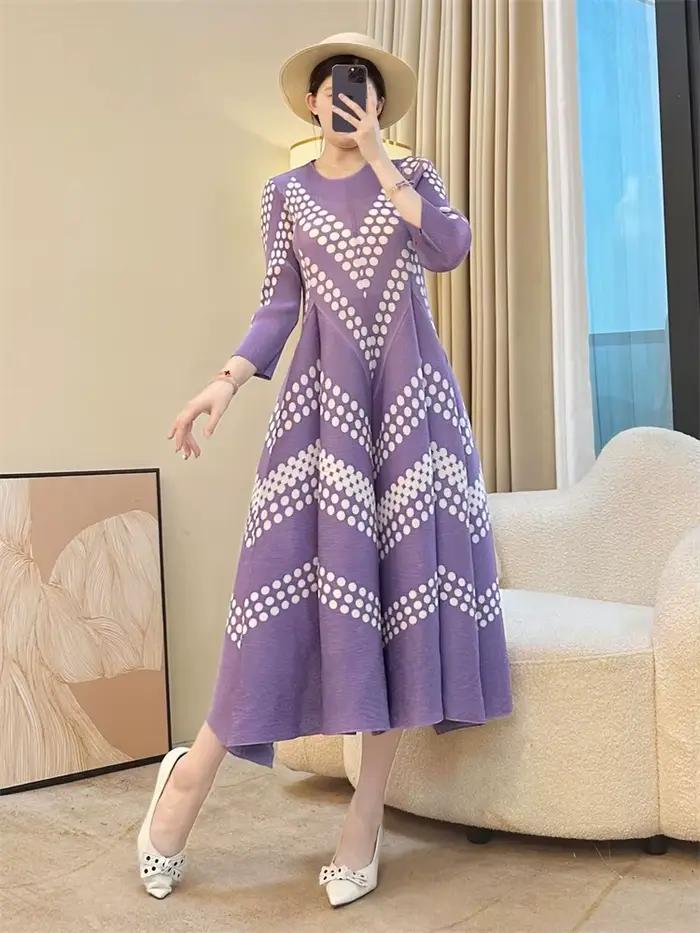 Elegantné voľné šaty pre ženy