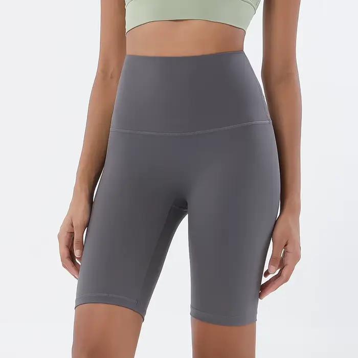 Shorts de yoga pour femmes en nylon et élasthanne haute qualité pour la pratique du yoga et du fitness en salle ou en plein air