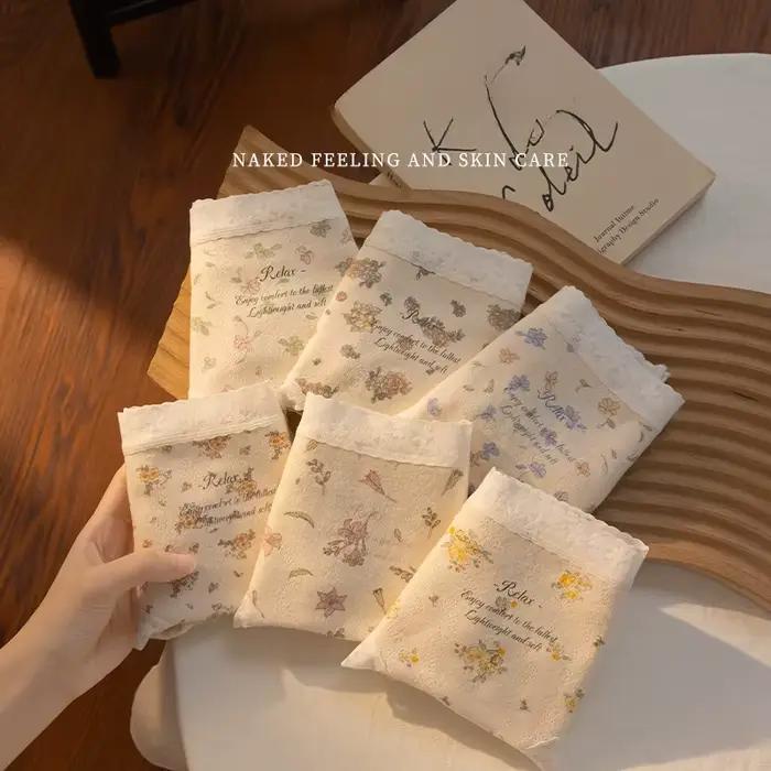 Culotte en coton et élasthanne avec dentelle et motif floral pour femmes occassions spéciales lingerie romantique et féminine