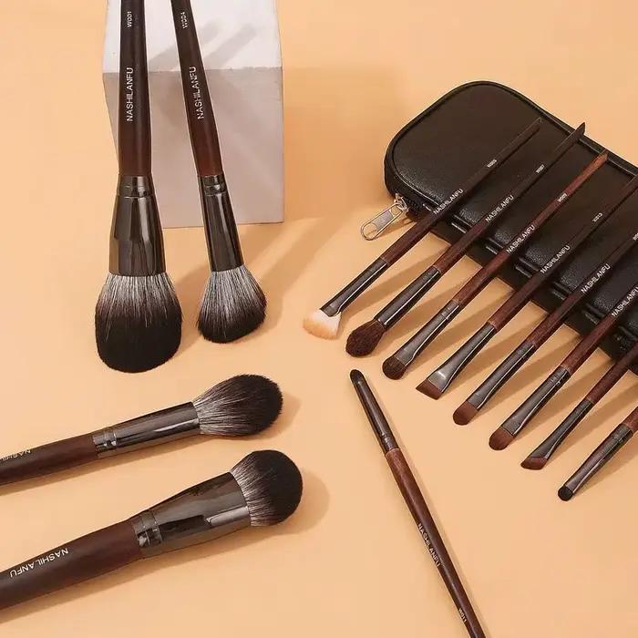 Sada kefiek na make-up z kvalitnej zvieracej srsti