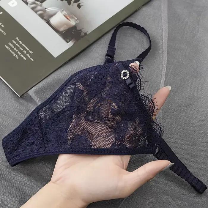 Dámske sexy vykrojené tangá s čipkou, priedušné spodné prádlo pre ženy