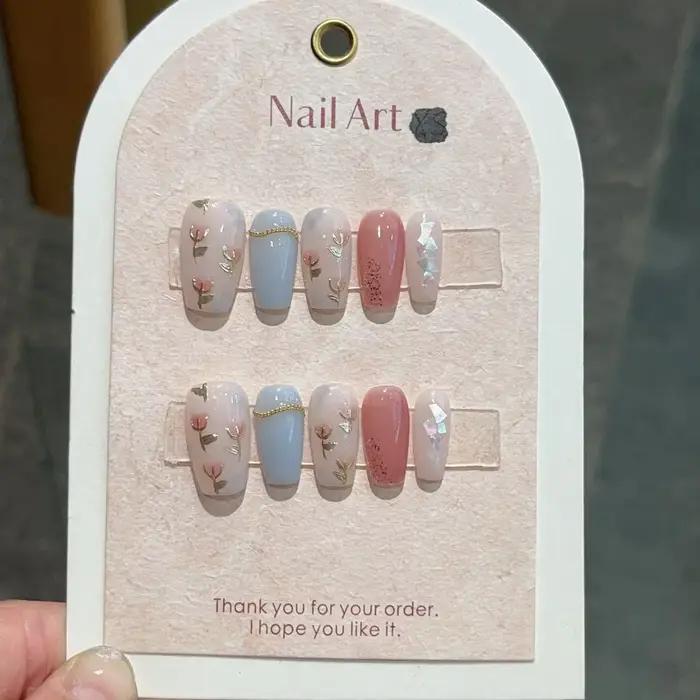 Sada 10 modrých ručne lisovaných nechtov Ballet prenosné umelé nechty dekorácia Nail Art manikúra