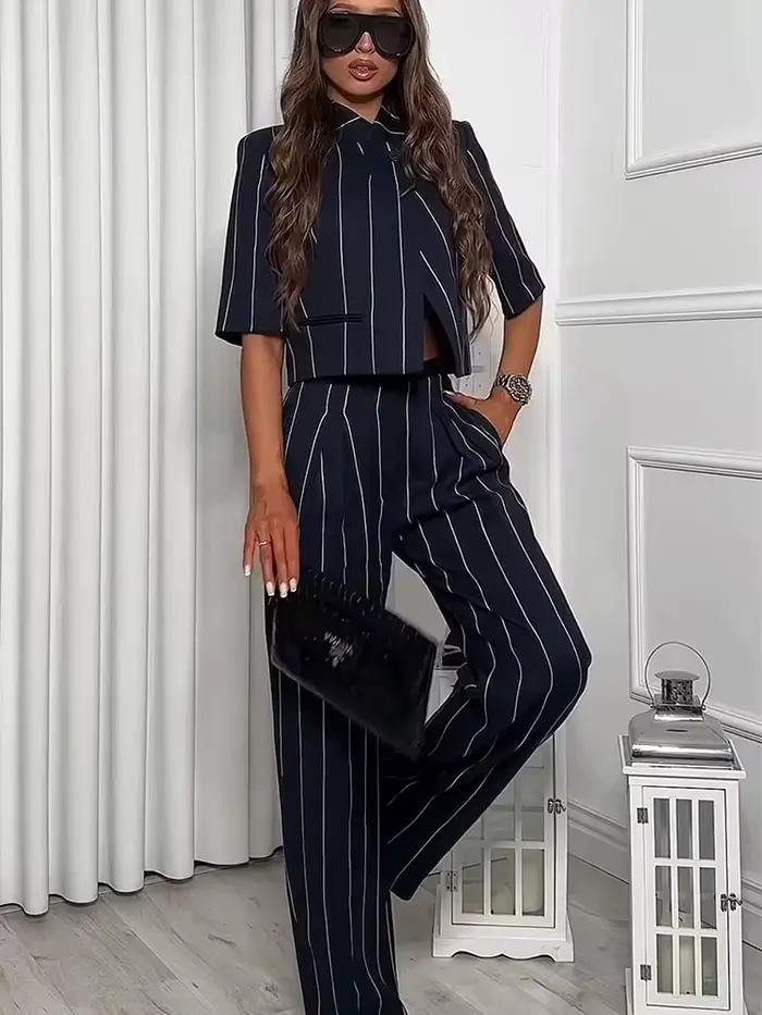 Ensemble de vêtements décontracté et élégant pour femmes, avec pantalon rayé et manteau court, pour occasions décontractées et style urbain