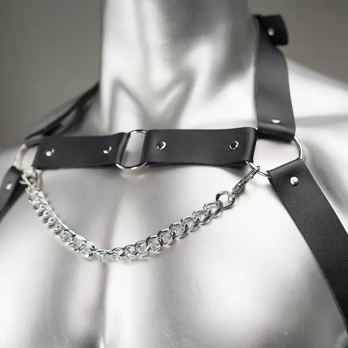 Harnais de poitrine en cuir avec chaînes, tenue quotidienne, lingerie chaîne de corps en cuir, accessoires vestimentaires, harnais de poitrine en cuir avec chaînes