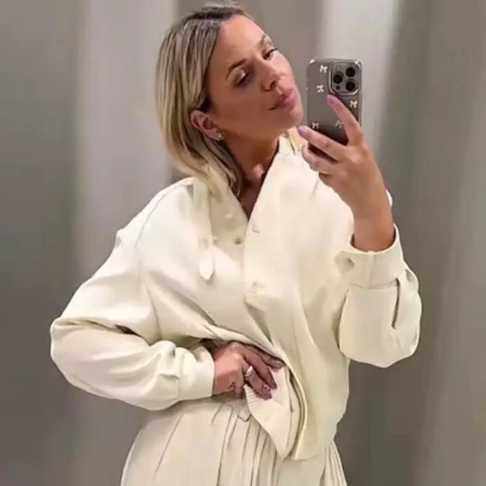 HXAO 2025 Dámska bomber bunda jeseň zima gombík oversized vonkajšie oblečenie Béžová s dlhými rukávmi top nový