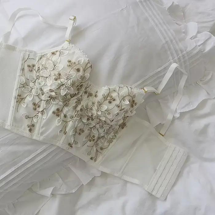 Soutien-gorge brodé 3D sexy en dentelle, corset à baleines, avec fermeture élargie et armature en acier, qui rehausse et absorbe la transpiration, sous-vêtement