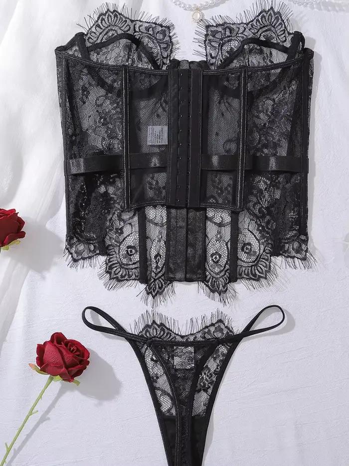Ensemble lingerie féminin sexy en élasthanne et polyamide trois quarts tasse avec fermeture avant et motifs solides pour femmes occassions spéciales