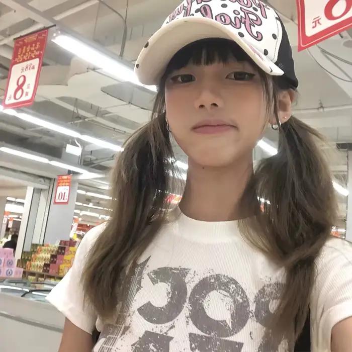 Karrram japonské Y2k tričko s potlačou písmen 2000s štýl s krátkym rukávom crop top Vintage Harajuku rebrované